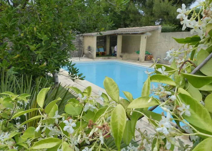 Maison en Provence avec Jardin ombragée et Piscine