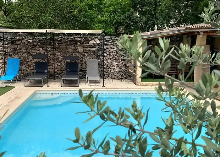 Maison en Provence avec Jardin ombragée et Piscine