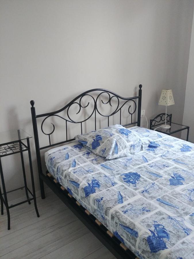Maison En Provence Avec Jardin Ombragée Et Piscine Hébergement de vacances LʼIsle-sur-la-Sorgue